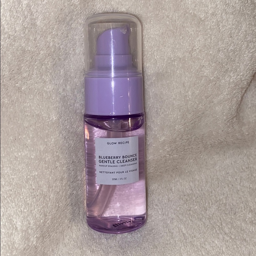 Glow Recipe Blueberry Bounce Gentle Cleanser